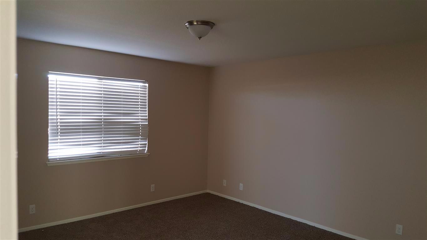 22256 Cholena Rd, Apple Valley, CA 92307 photo 9