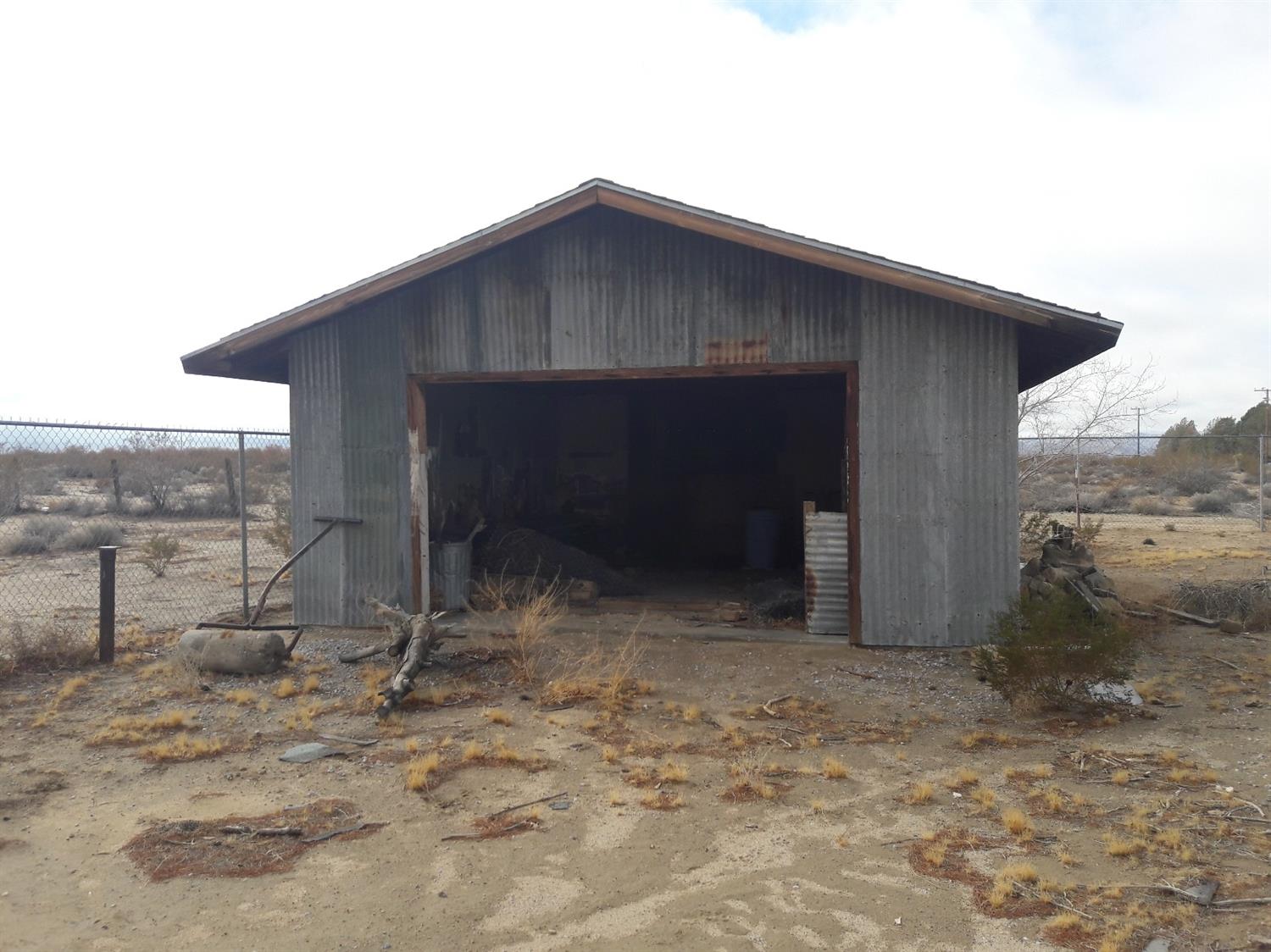 35889 Rabbit Springs Rd, Lucerne Valley, CA 92356 photo 20