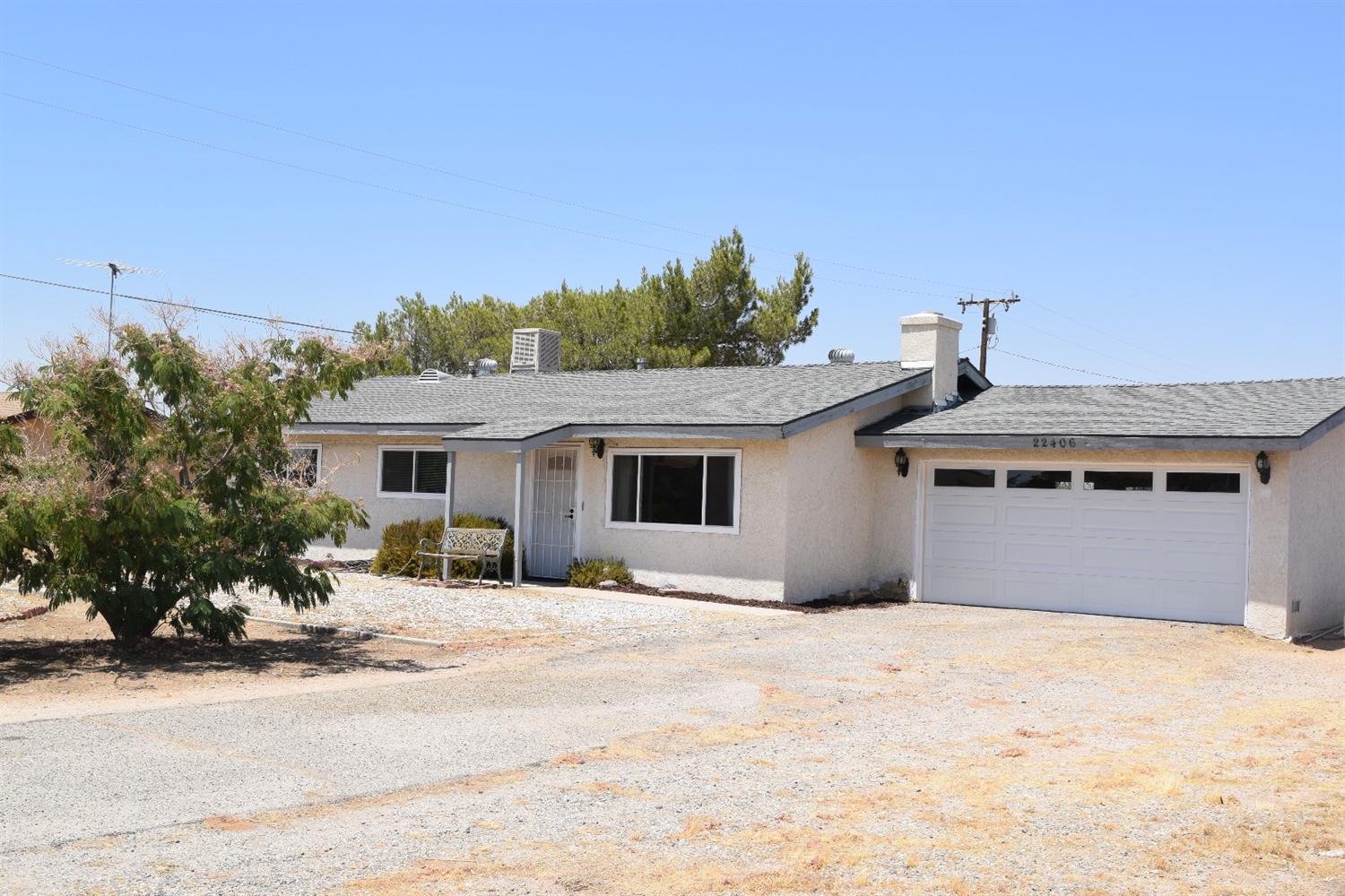 22406 Minnetonka Rd, Apple Valley, CA 92308 photo 1