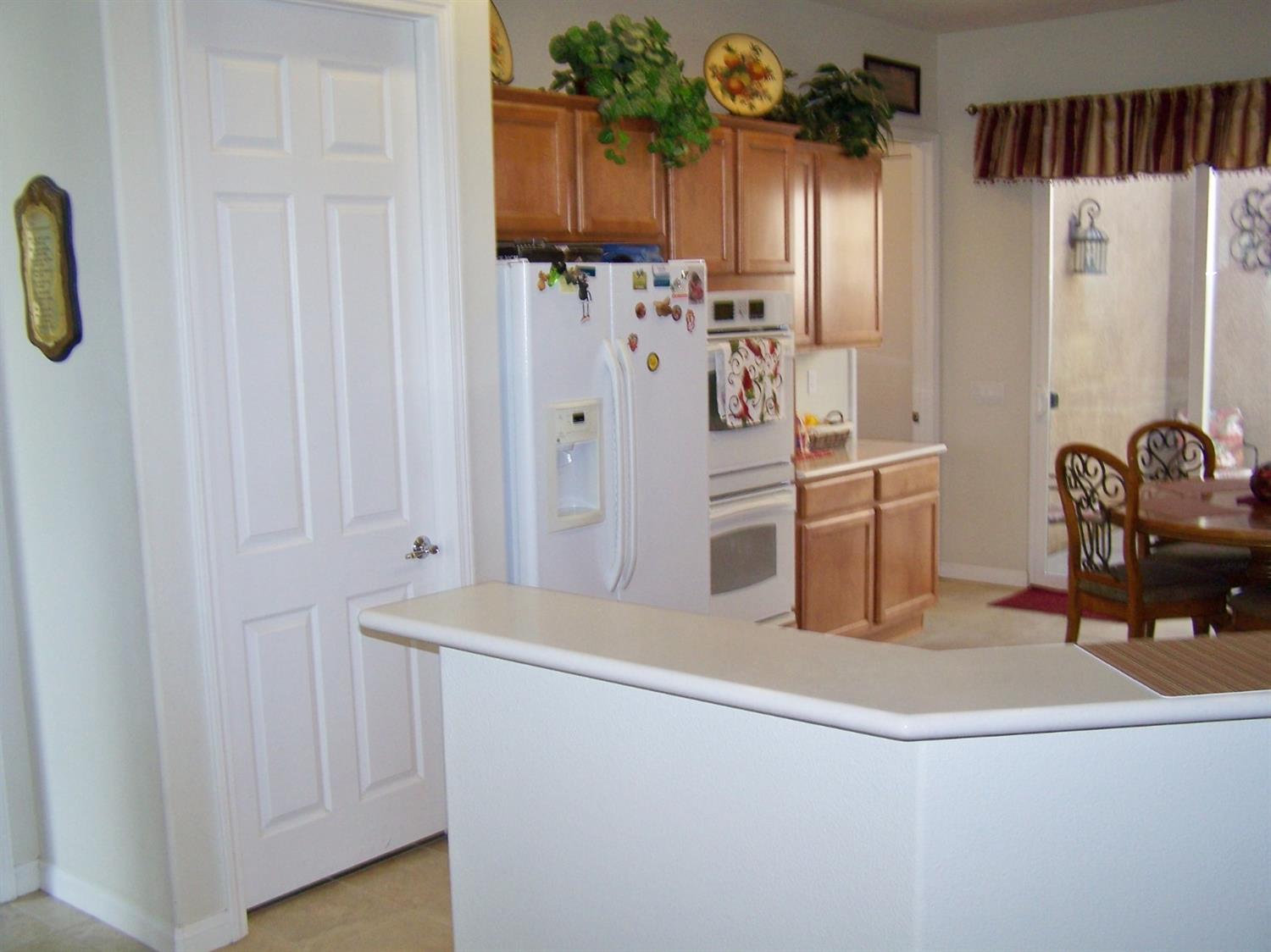 10117 Redstone Rd, Apple Valley, CA 92308 photo 4
