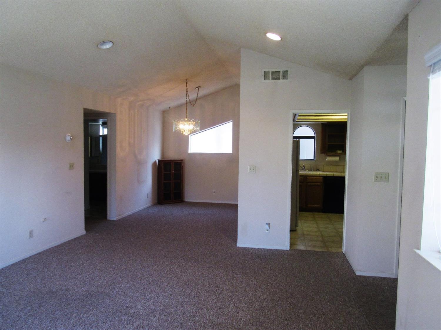 19228 Pine Way, Apple Valley, CA 92308 photo 3