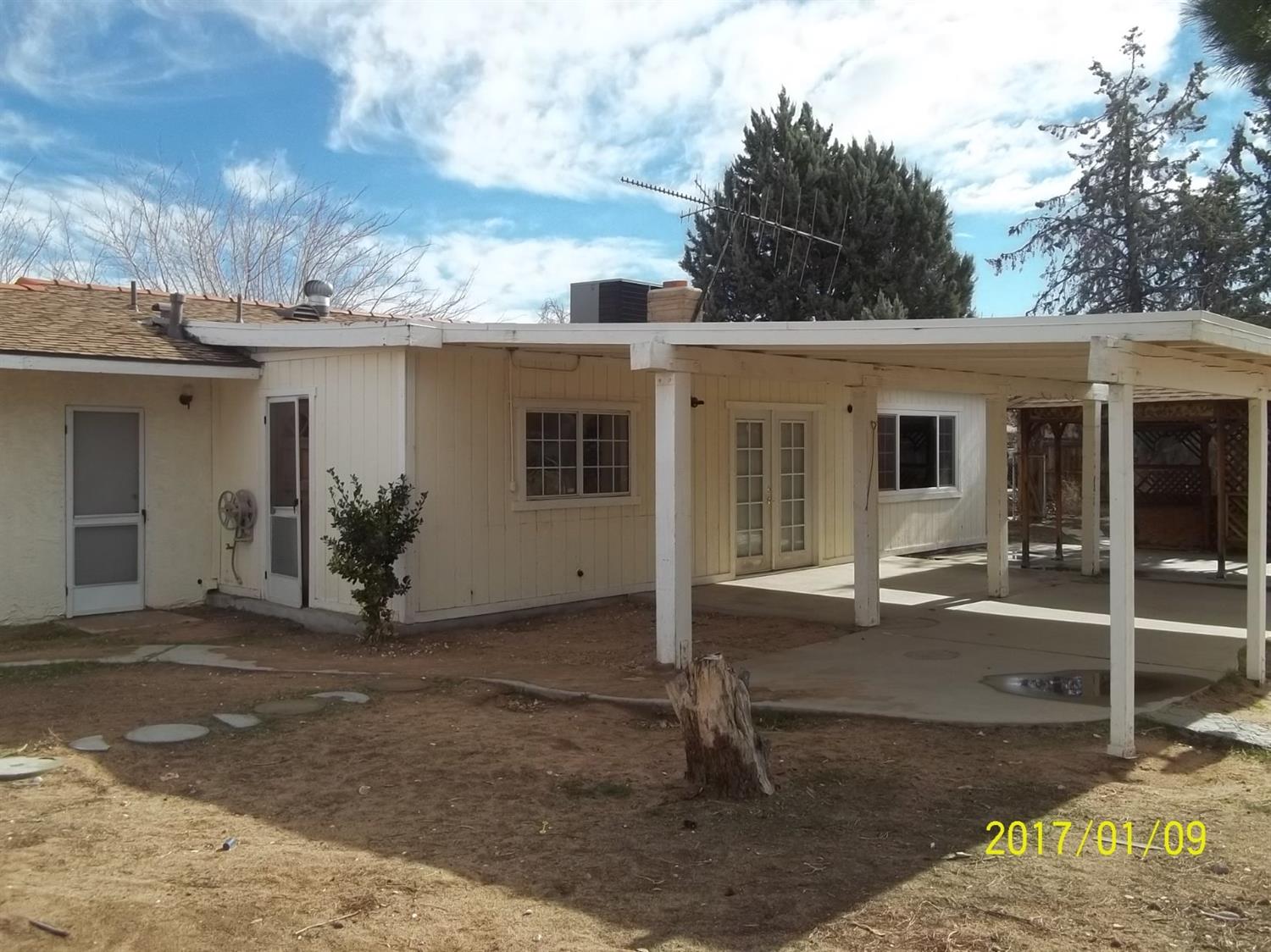13226 Quapaw Rd, Apple Valley, CA 92308 photo 2