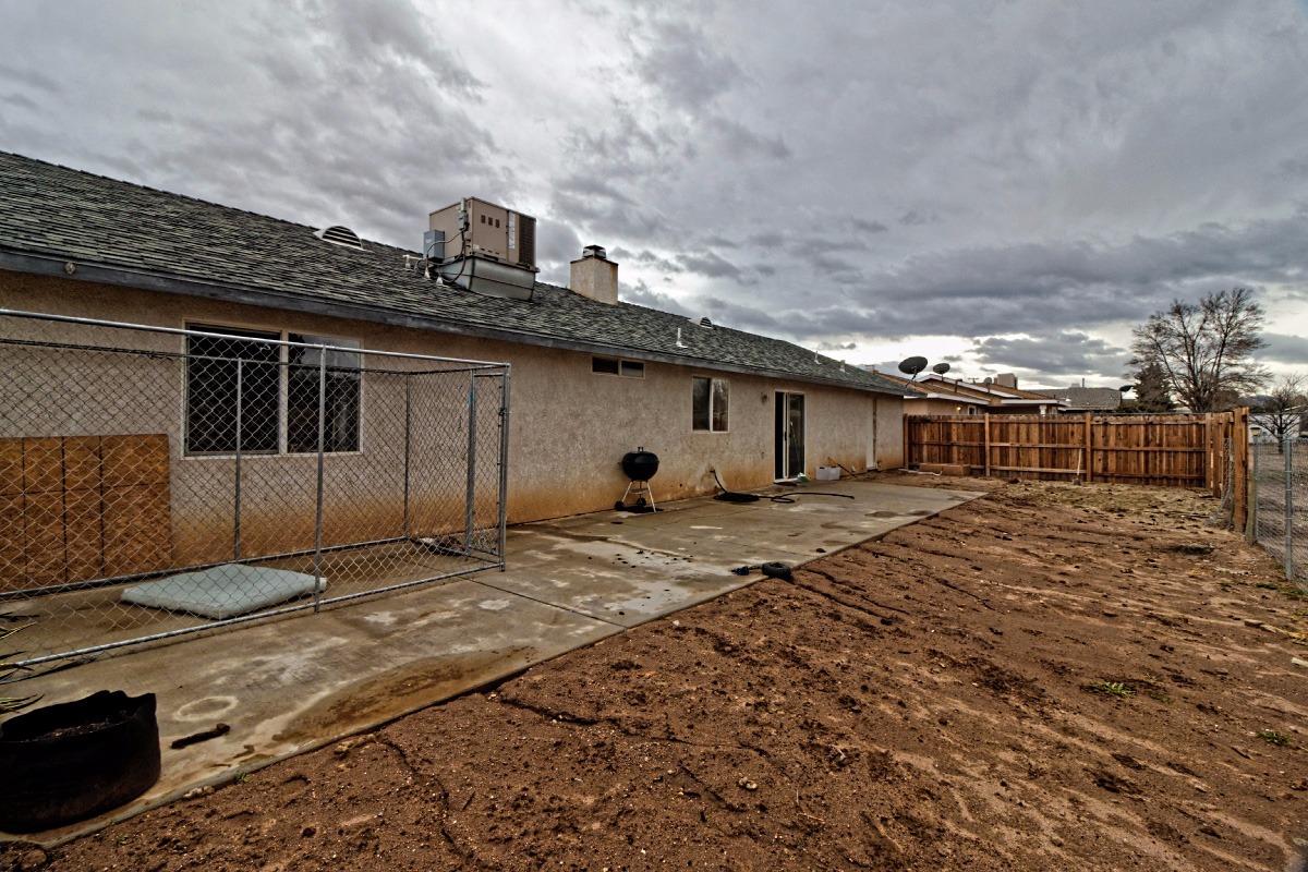7628 Cottonwood Ave, Hesperia, CA 92345 photo 3