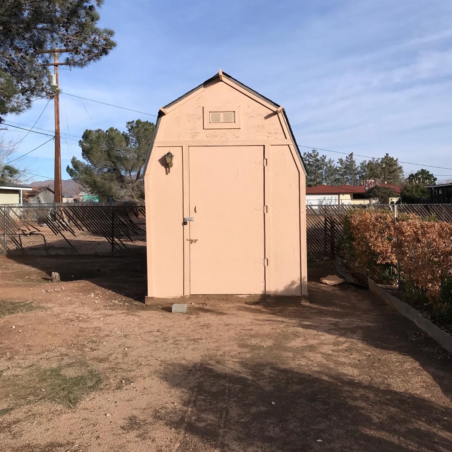 21236 Geronimo Rd, Apple Valley, CA 92308 photo 18