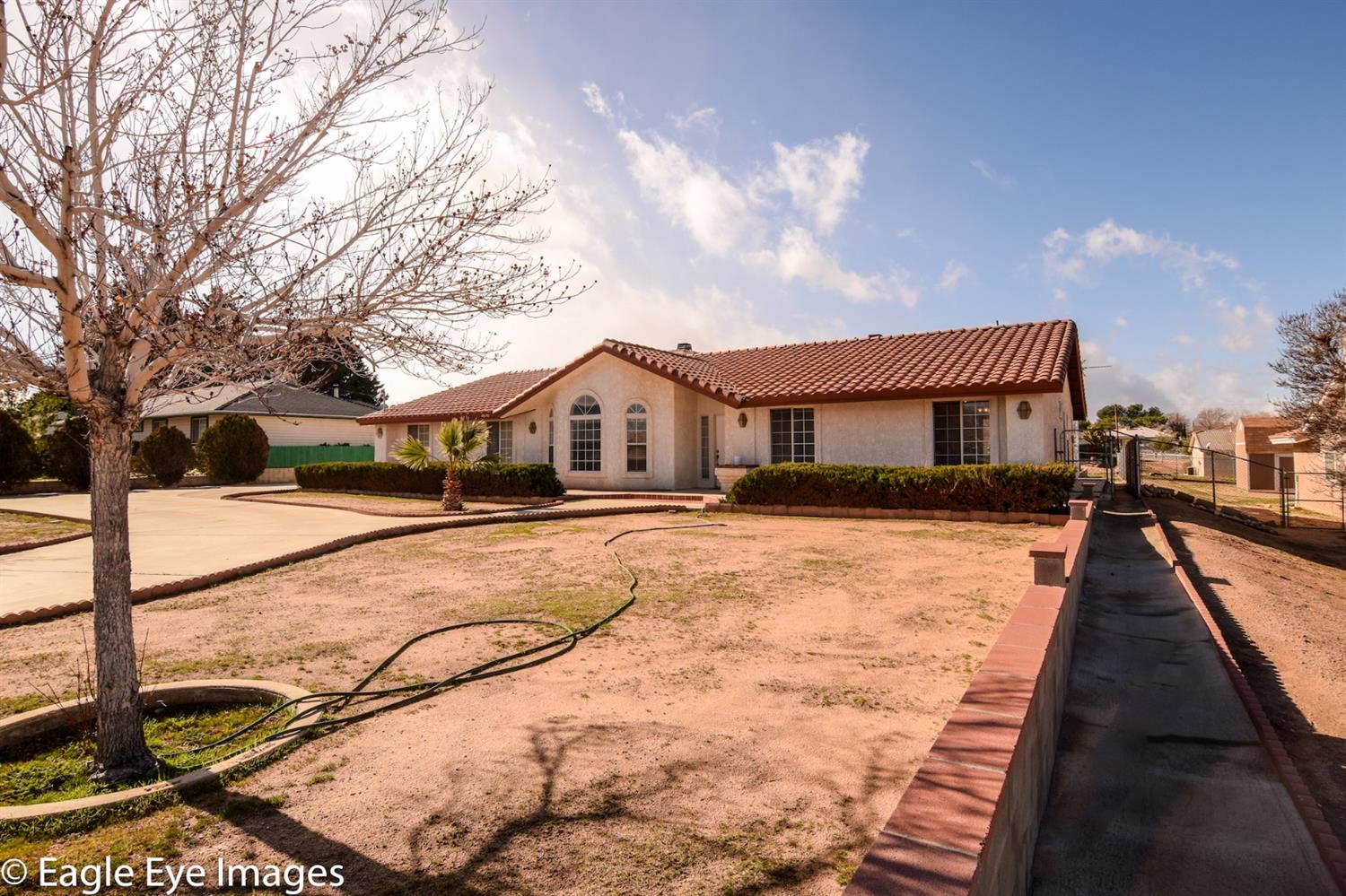 7870 Pismo Ave, Hesperia, CA 92345 photo 1