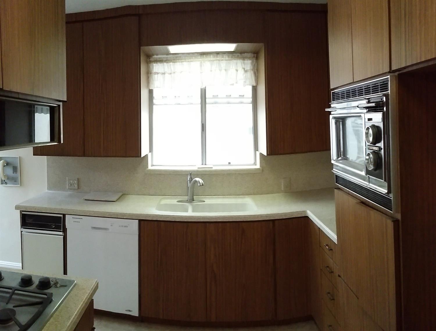 1056 Willard Ave, Glendale, CA 91201 photo 13
