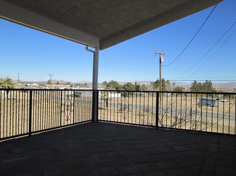18220 Eucalyptus St, Hesperia, CA 92345 photo 17