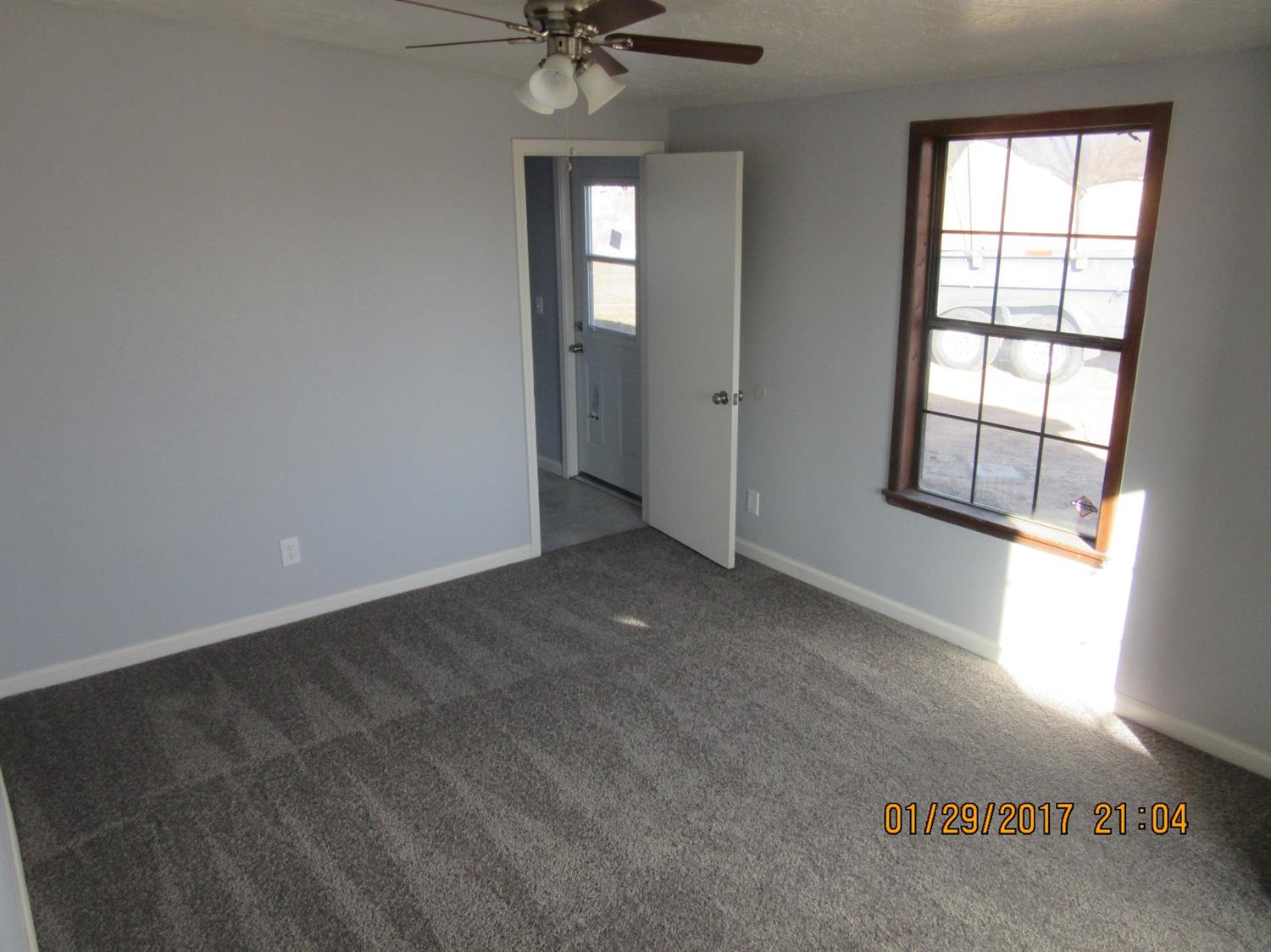15090 Palm St, Hesperia, CA 92345 photo 17