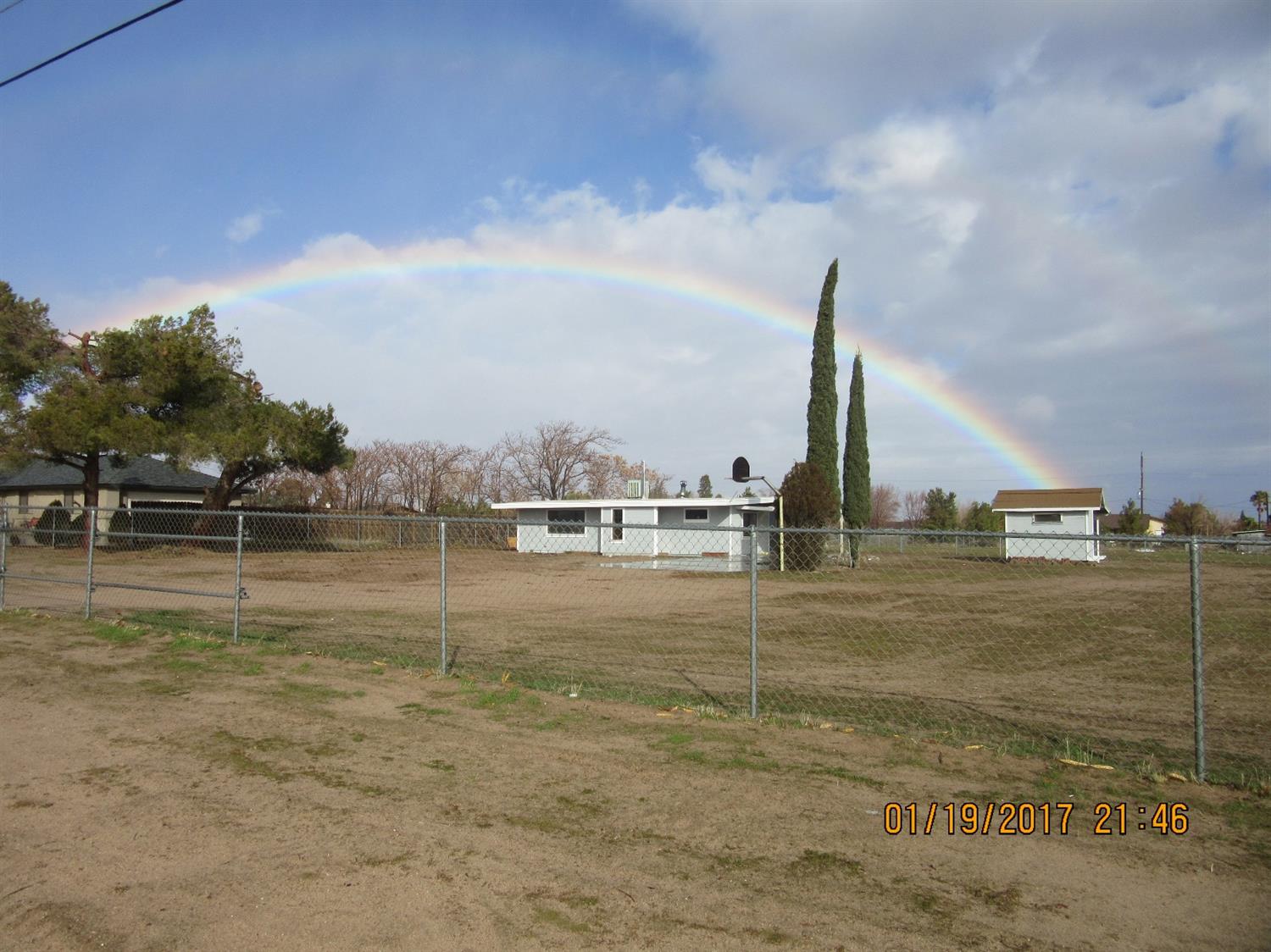 15090 Palm St, Hesperia, CA 92345 photo 4