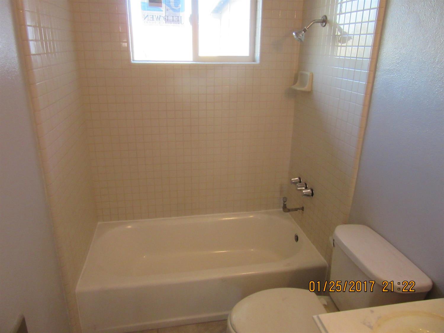 15090 Palm St, Hesperia, CA 92345 photo 26