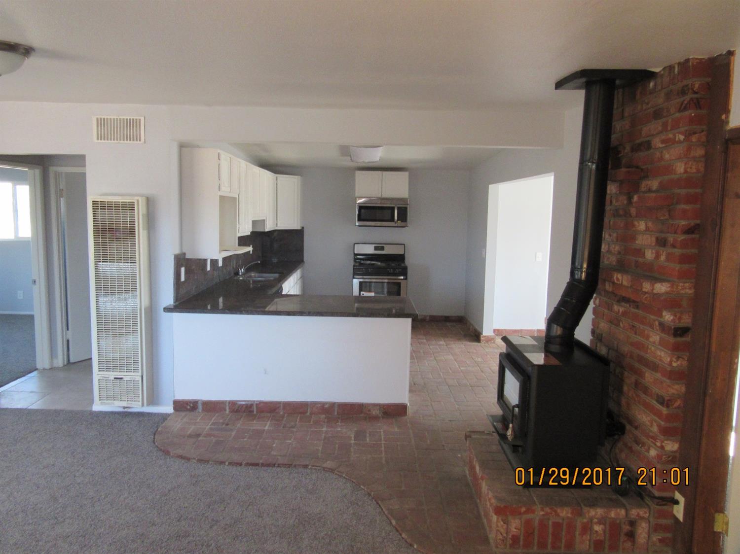 15090 Palm St, Hesperia, CA 92345 photo 8