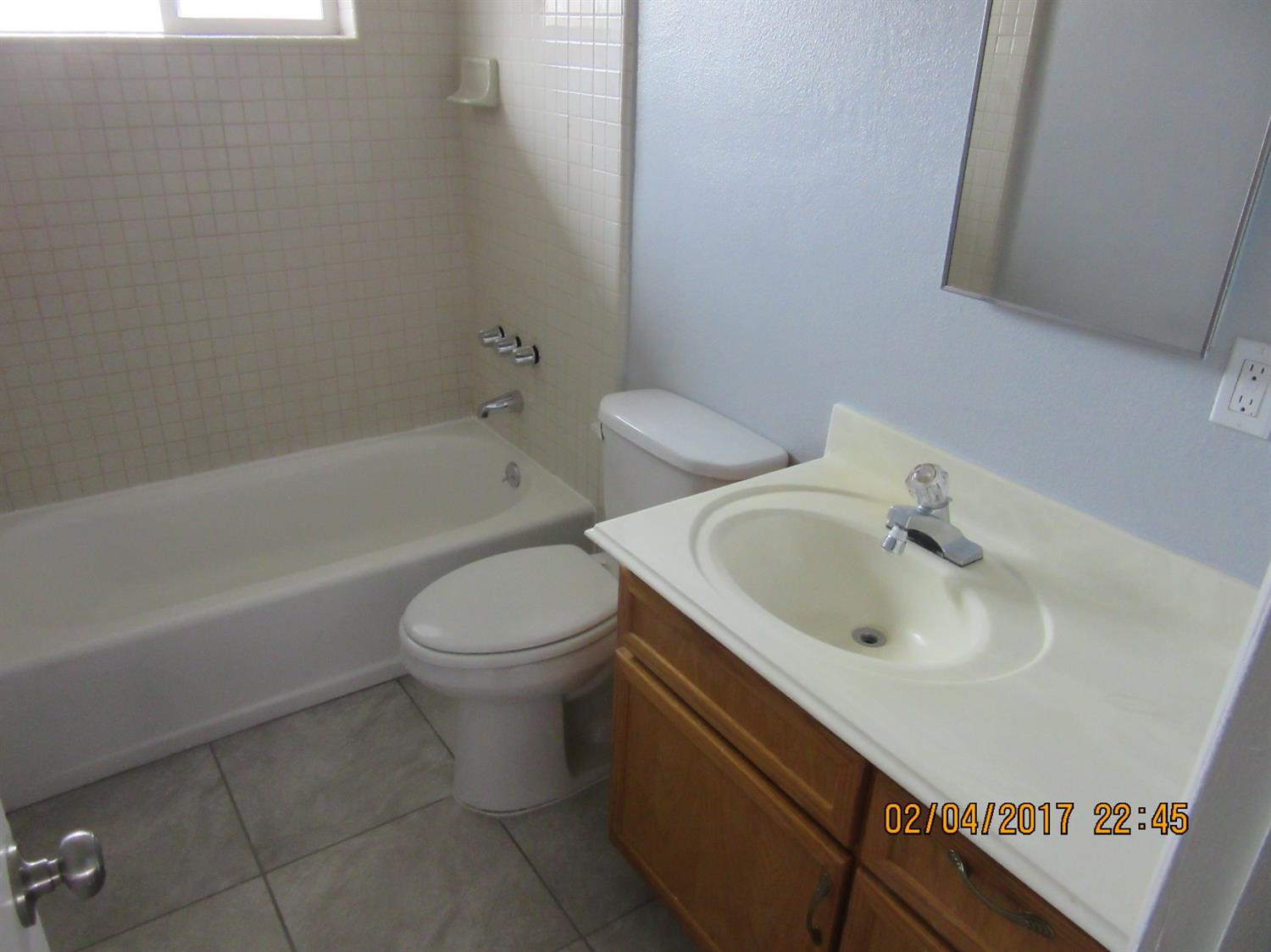 15090 Palm St, Hesperia, CA 92345 photo 25