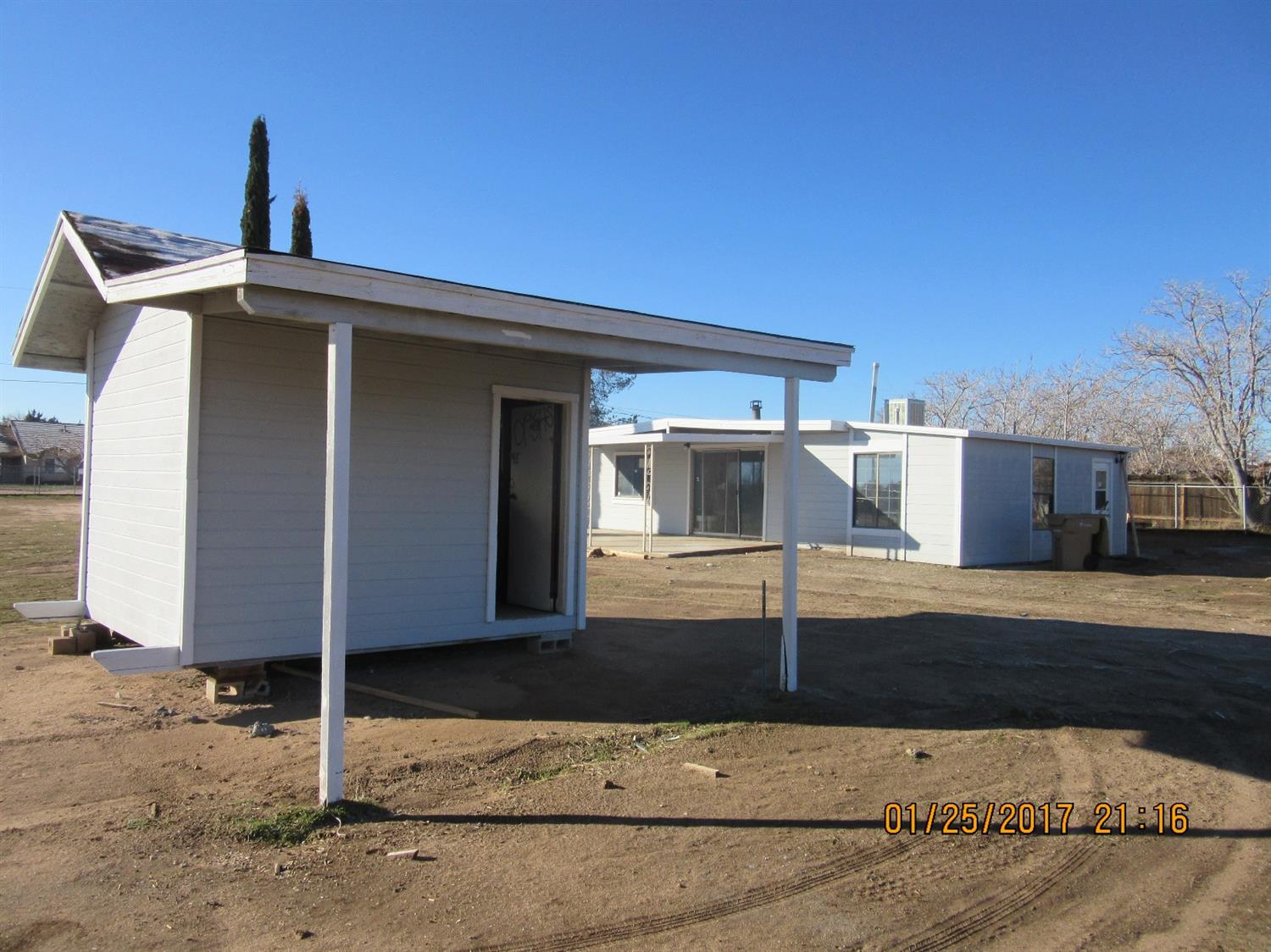 15090 Palm St, Hesperia, CA 92345 photo 32