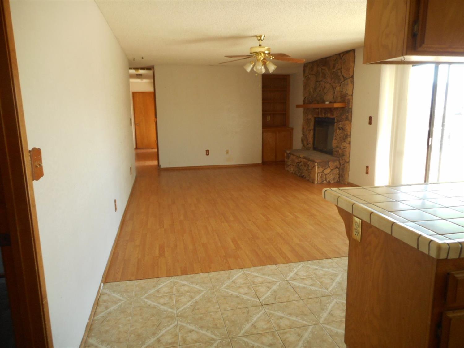17887 Deodar St, Hesperia, CA 92345 photo 13