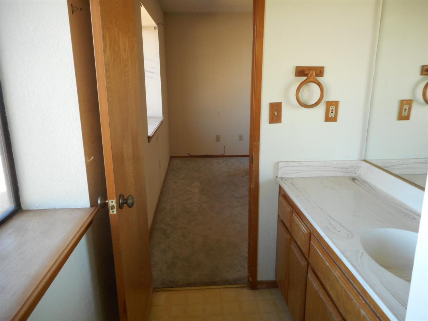 17887 Deodar St, Hesperia, CA 92345 photo 22