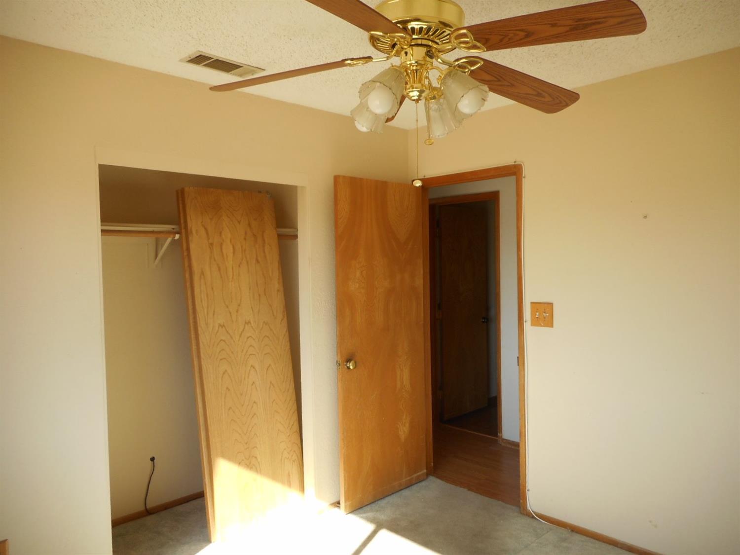 17887 Deodar St, Hesperia, CA 92345 photo 17