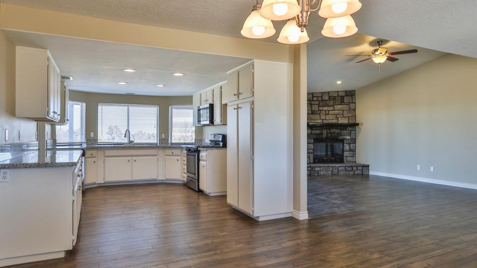 10925 Sonora Rd, Phelan, CA 92371 photo 6