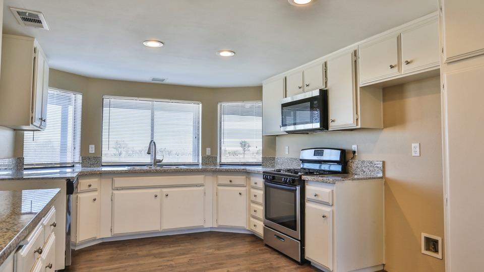 10925 Sonora Rd, Phelan, CA 92371 photo 7