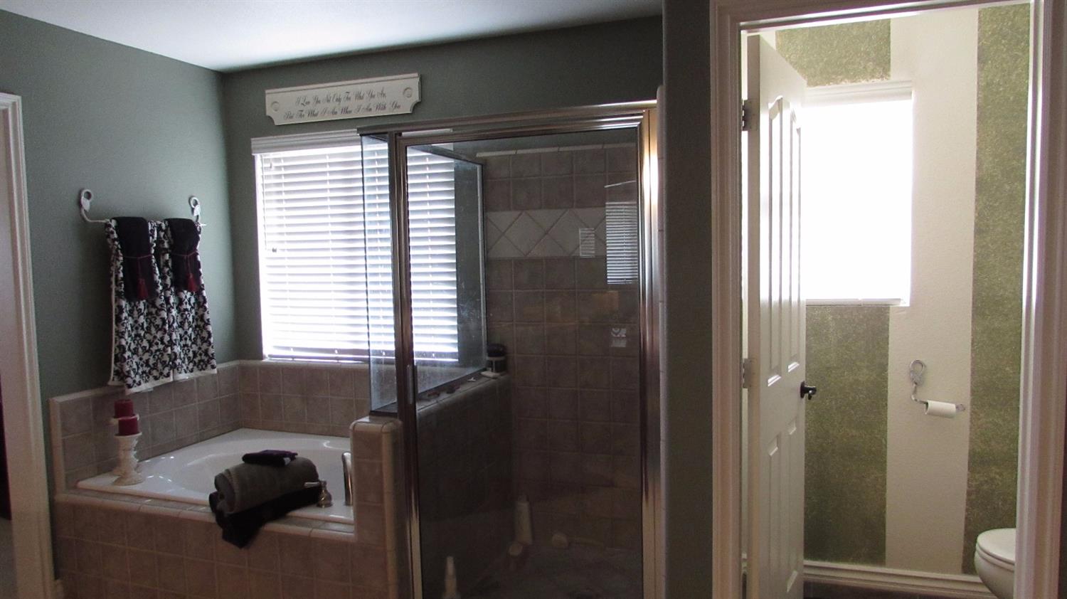 Undisclosed, Apple Valley, CA 92308 photo 20