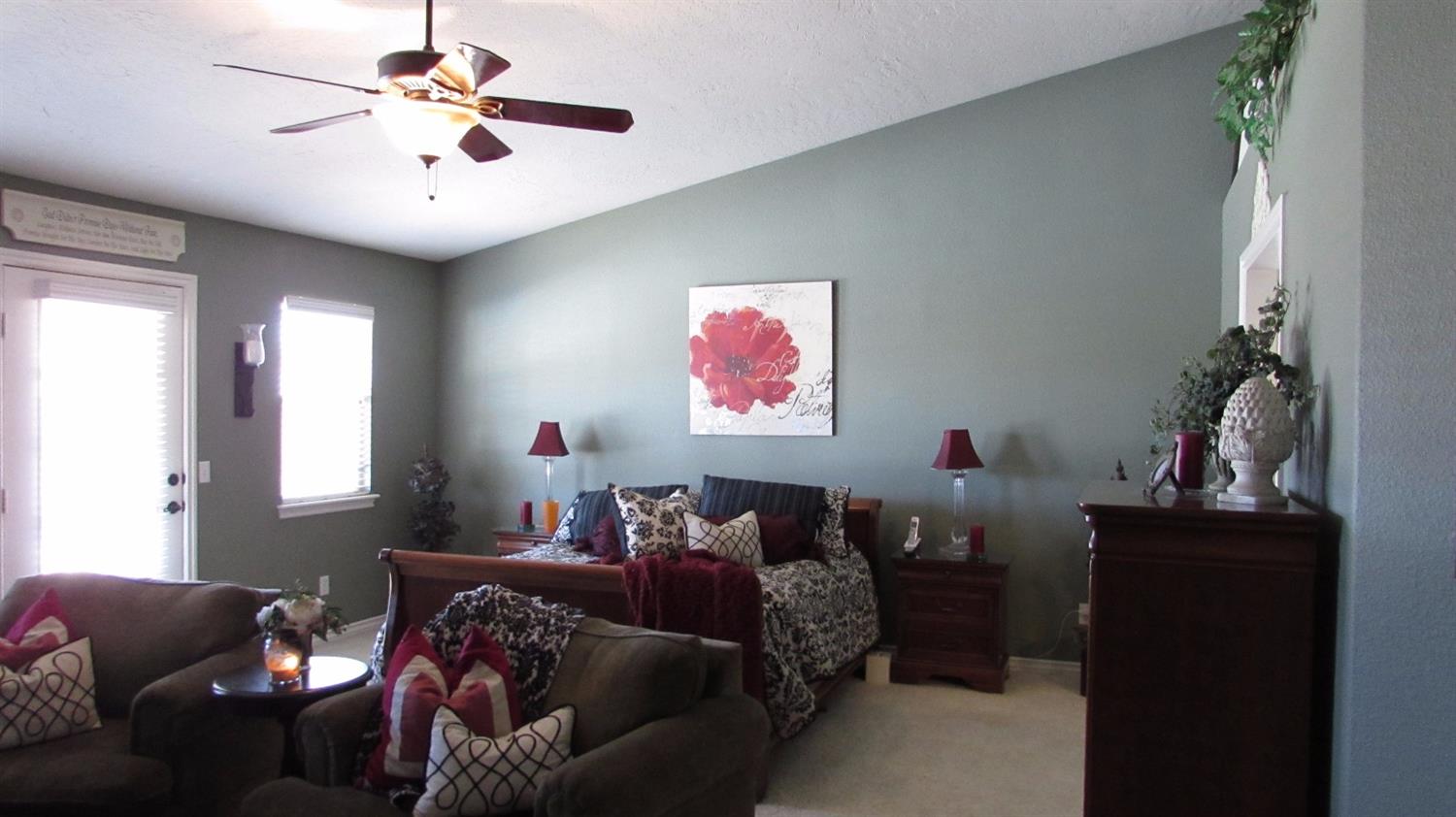 Undisclosed, Apple Valley, CA 92308 photo 16