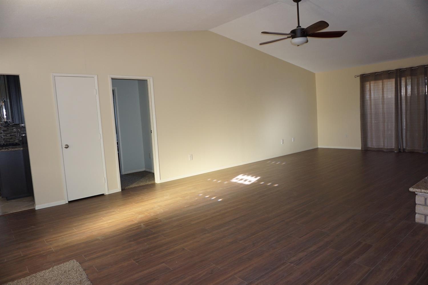 2031 Ruby Dr, Barstow, CA 92311 photo 5