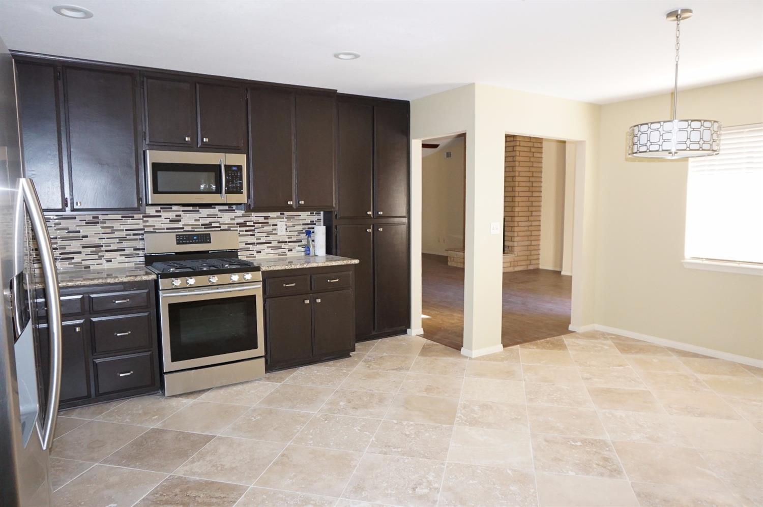 2031 Ruby Dr, Barstow, CA 92311 photo 13