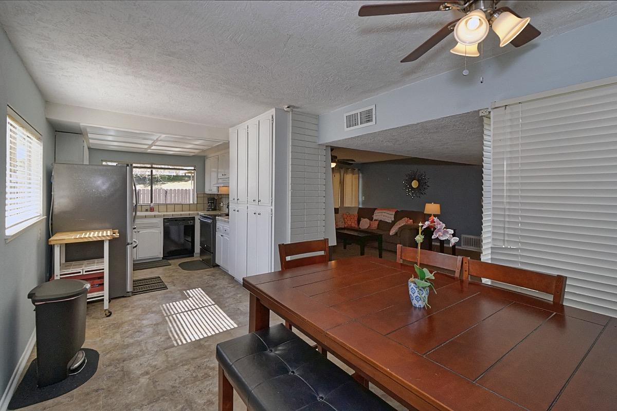 1271 Mecca Dr, Barstow, CA 92311 photo 11