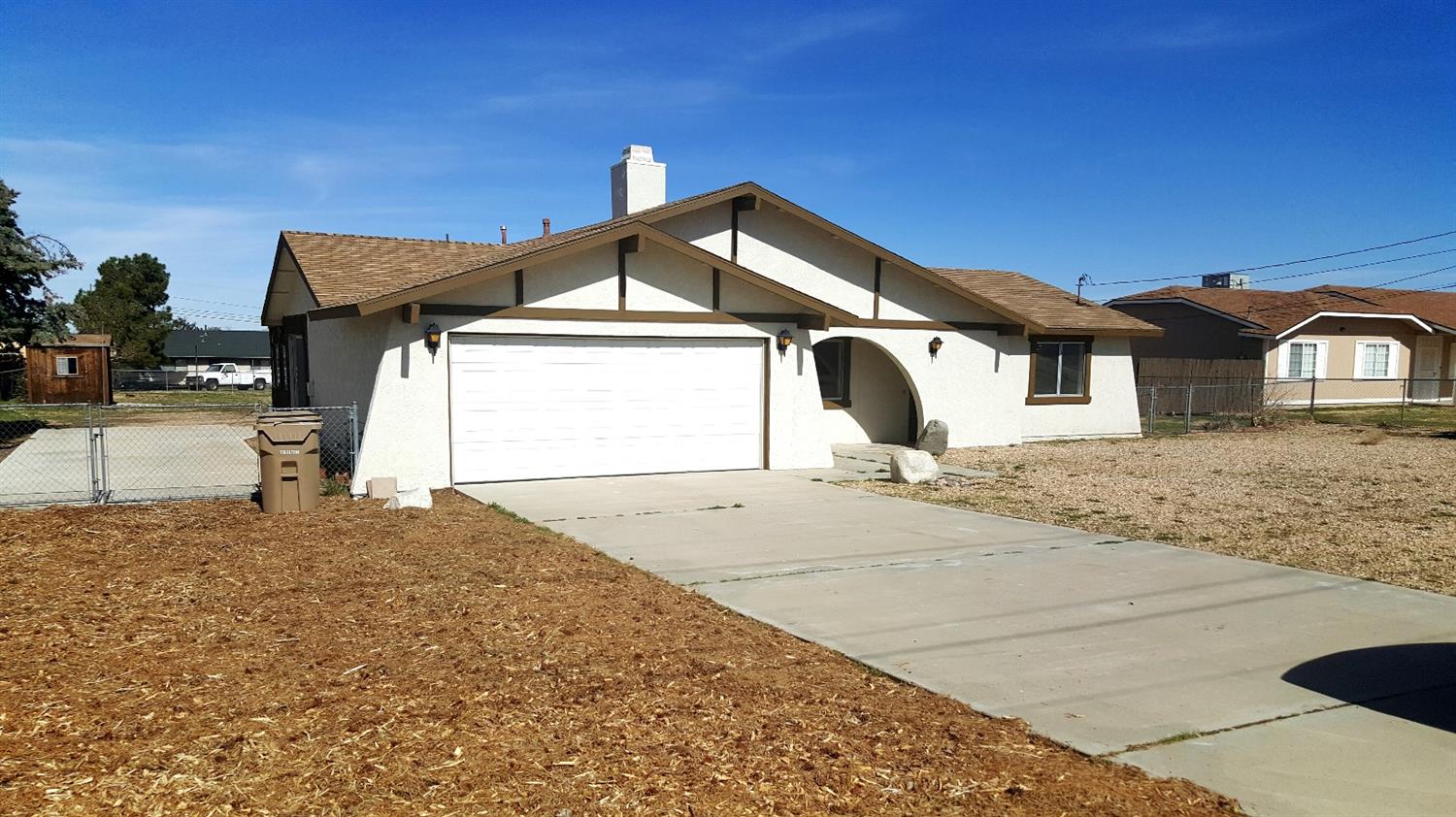 1271 Mecca Dr, Barstow, CA 92311 photo 1
