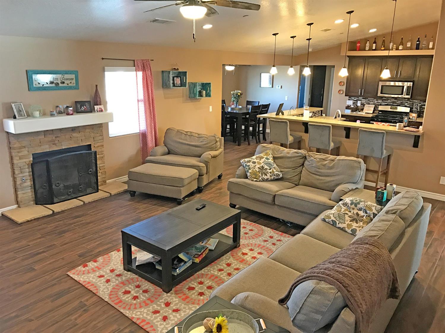15030 Cedar St, Hesperia, CA 92345 photo 7