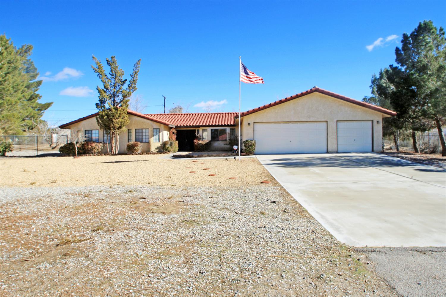 Undisclosed, Apple Valley, CA 92307 photo 1