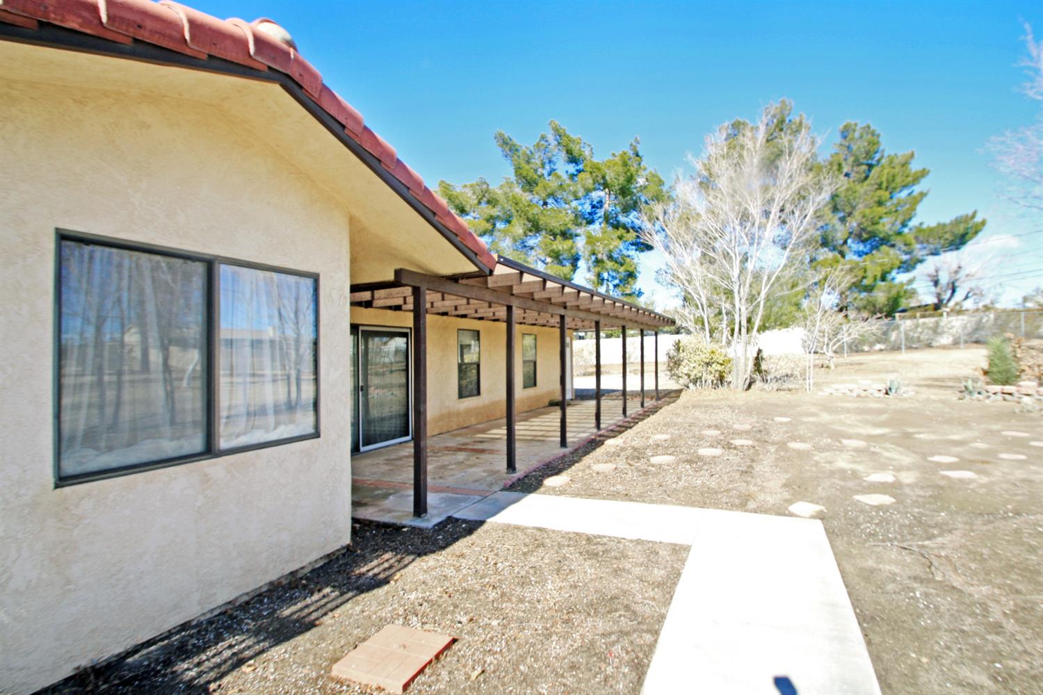 Undisclosed, Apple Valley, CA 92307 photo 4