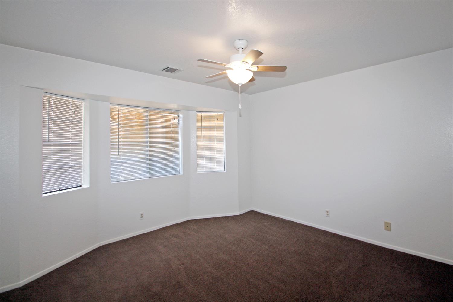 Undisclosed, Apple Valley, CA 92307 photo 29