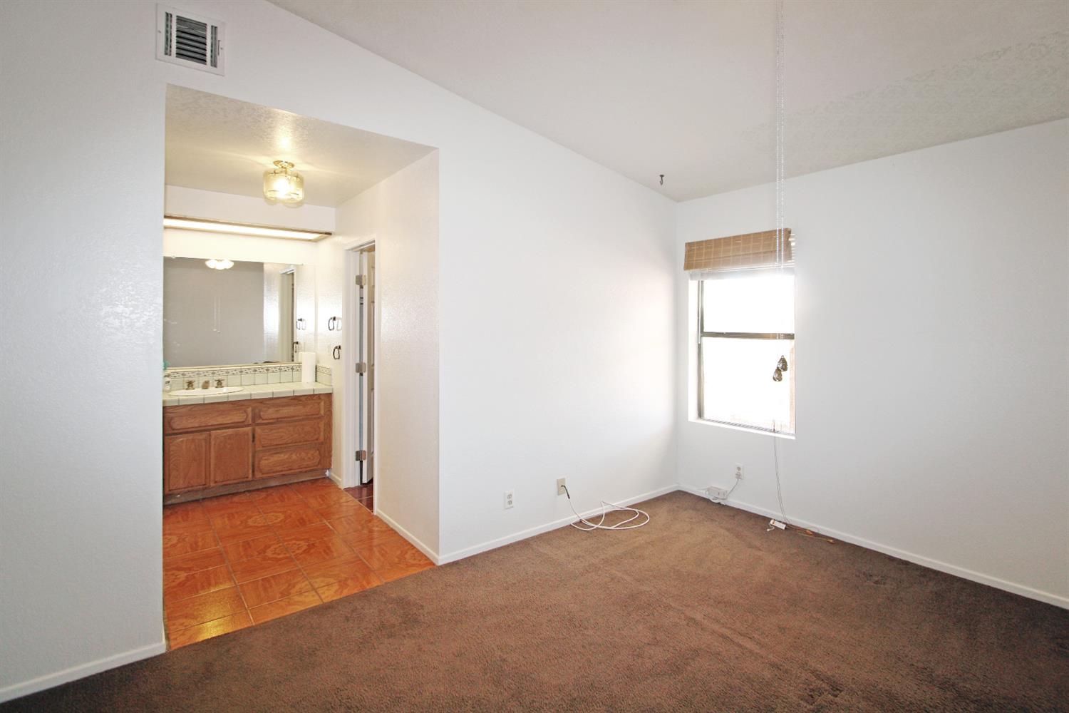 Undisclosed, Apple Valley, CA 92307 photo 32
