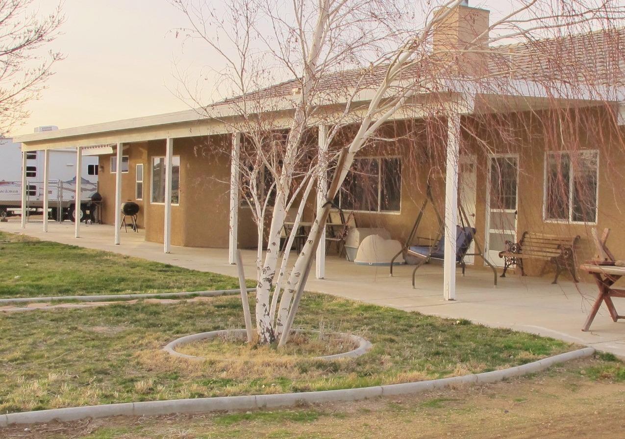 21771 Pacific St, Apple Valley, CA 92308 photo 4