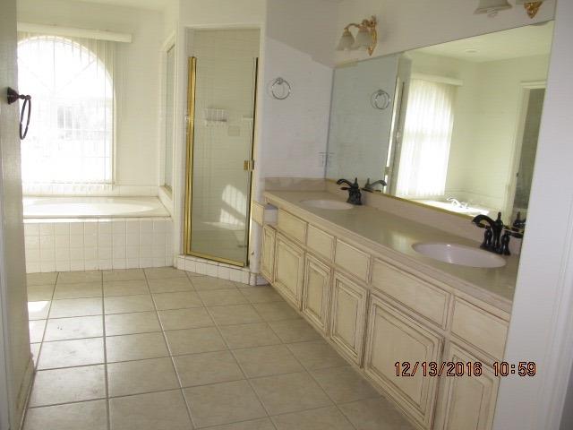 18582 Pacific St, Hesperia, CA 92345 photo 3