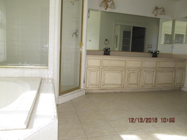 18582 Pacific St, Hesperia, CA 92345 photo 4