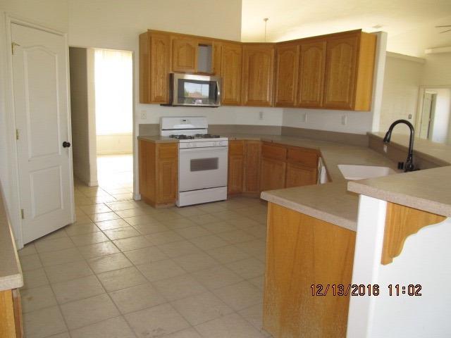 18582 Pacific St, Hesperia, CA 92345 photo 7