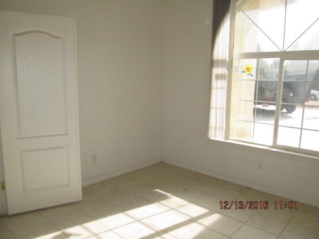 18582 Pacific St, Hesperia, CA 92345 photo 5