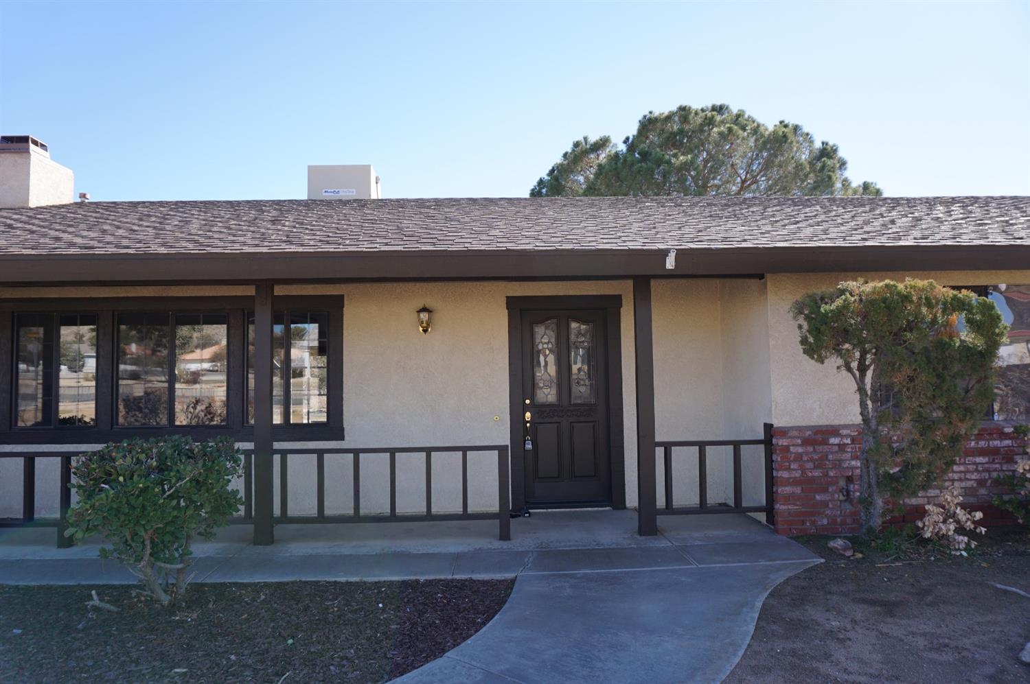 16225 Nosoni Rd, Apple Valley, CA 92307 photo 5