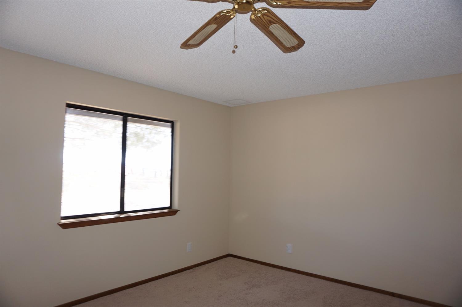 16225 Nosoni Rd, Apple Valley, CA 92307 photo 21