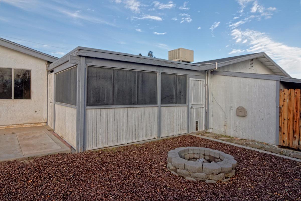 18017 Catalpa St, Hesperia, CA 92345 photo 10