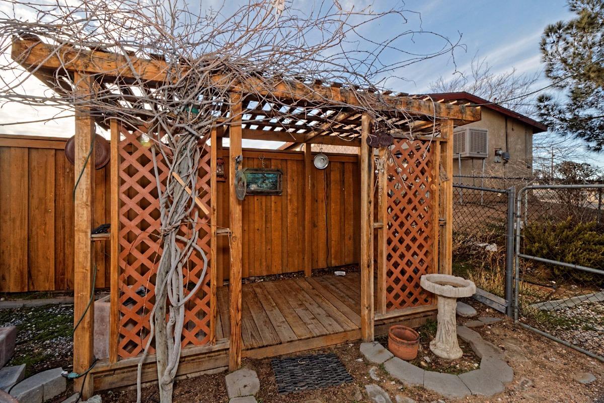 18017 Catalpa St, Hesperia, CA 92345 photo 6