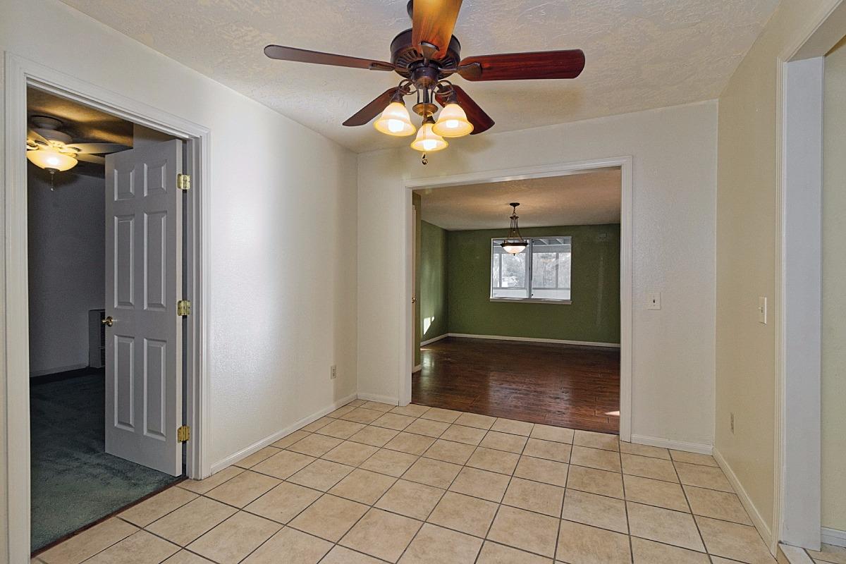 18017 Catalpa St, Hesperia, CA 92345 photo 21