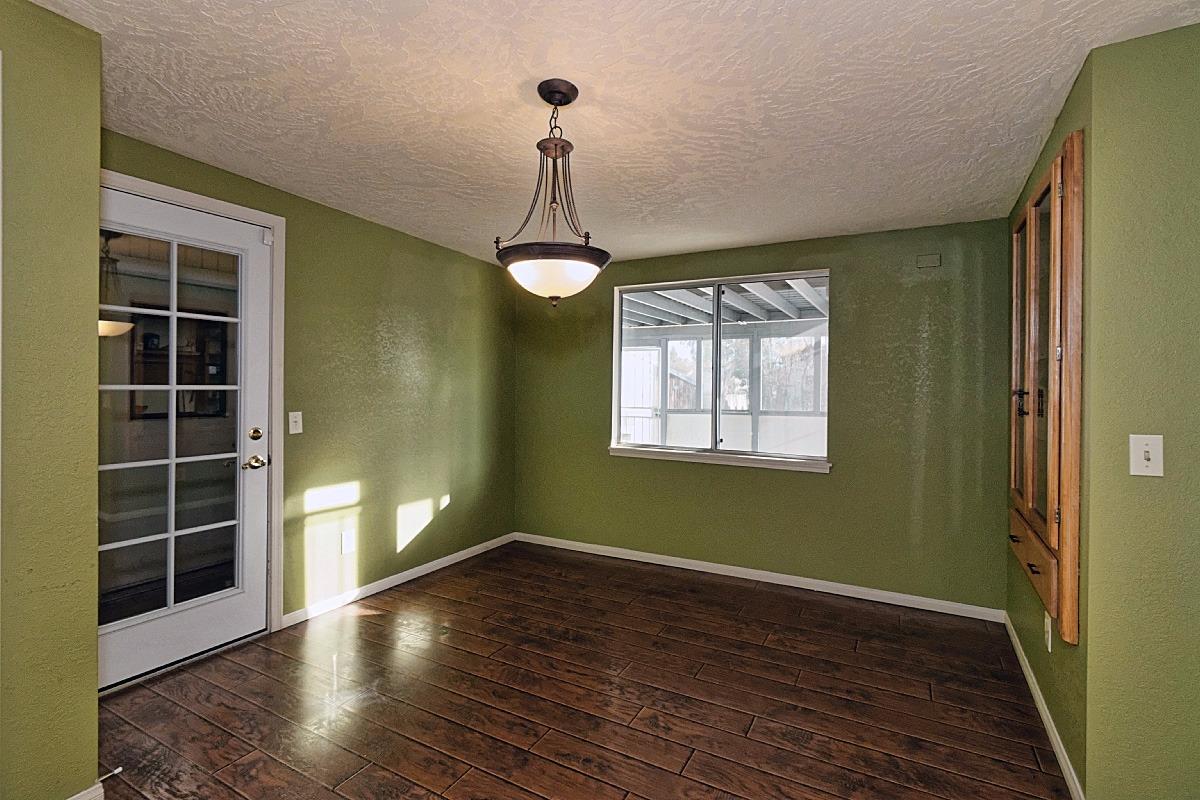 18017 Catalpa St, Hesperia, CA 92345 photo 22