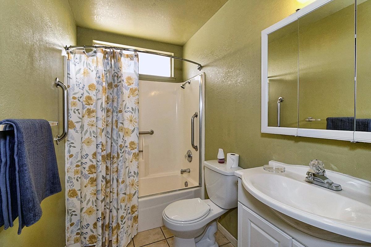 18017 Catalpa St, Hesperia, CA 92345 photo 27