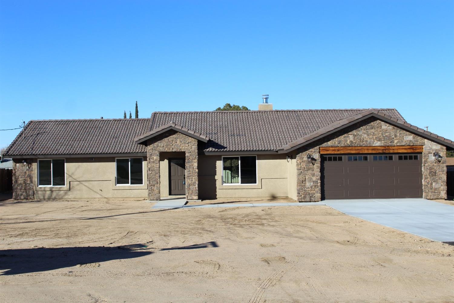 7403 Windsor Ave, Hesperia, CA 92345 photo 1