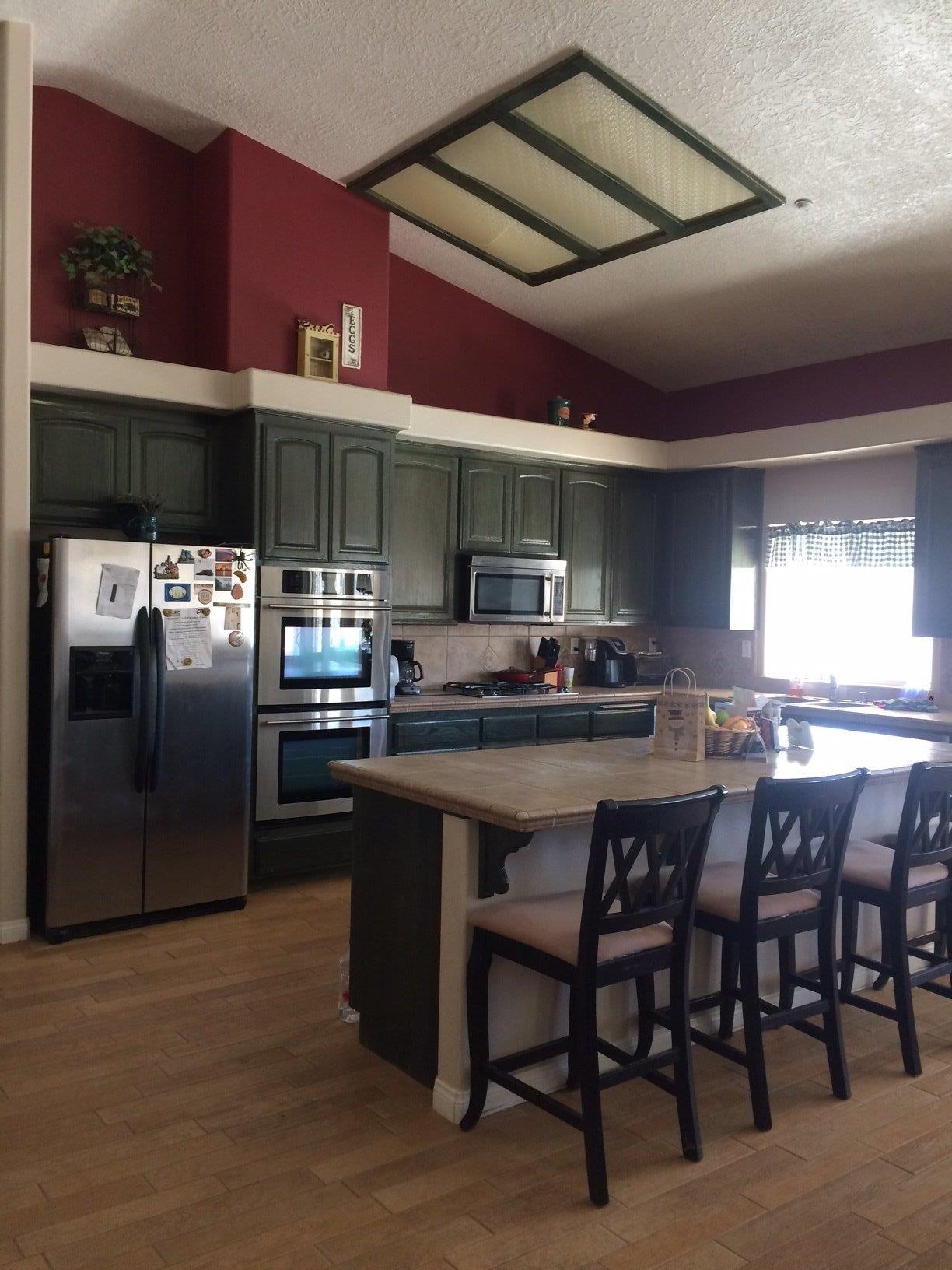 8124 Ailanthus St, Phelan, CA 92371 photo 3
