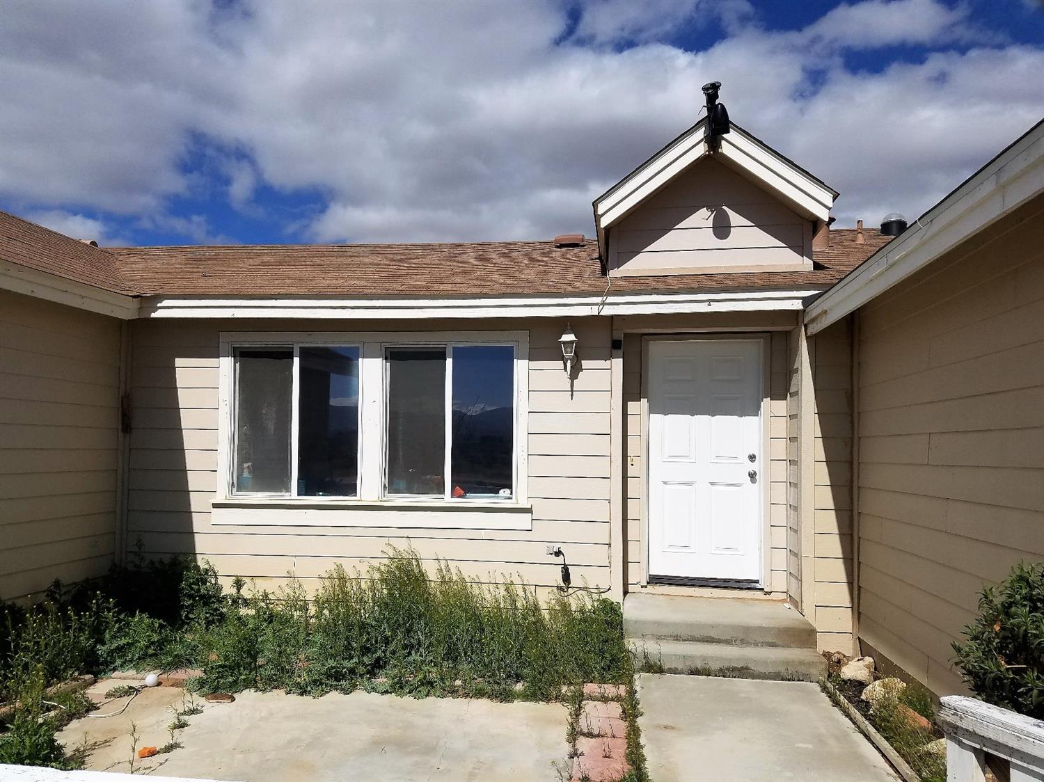 Undisclosed, Apple Valley, CA 92307 photo 4
