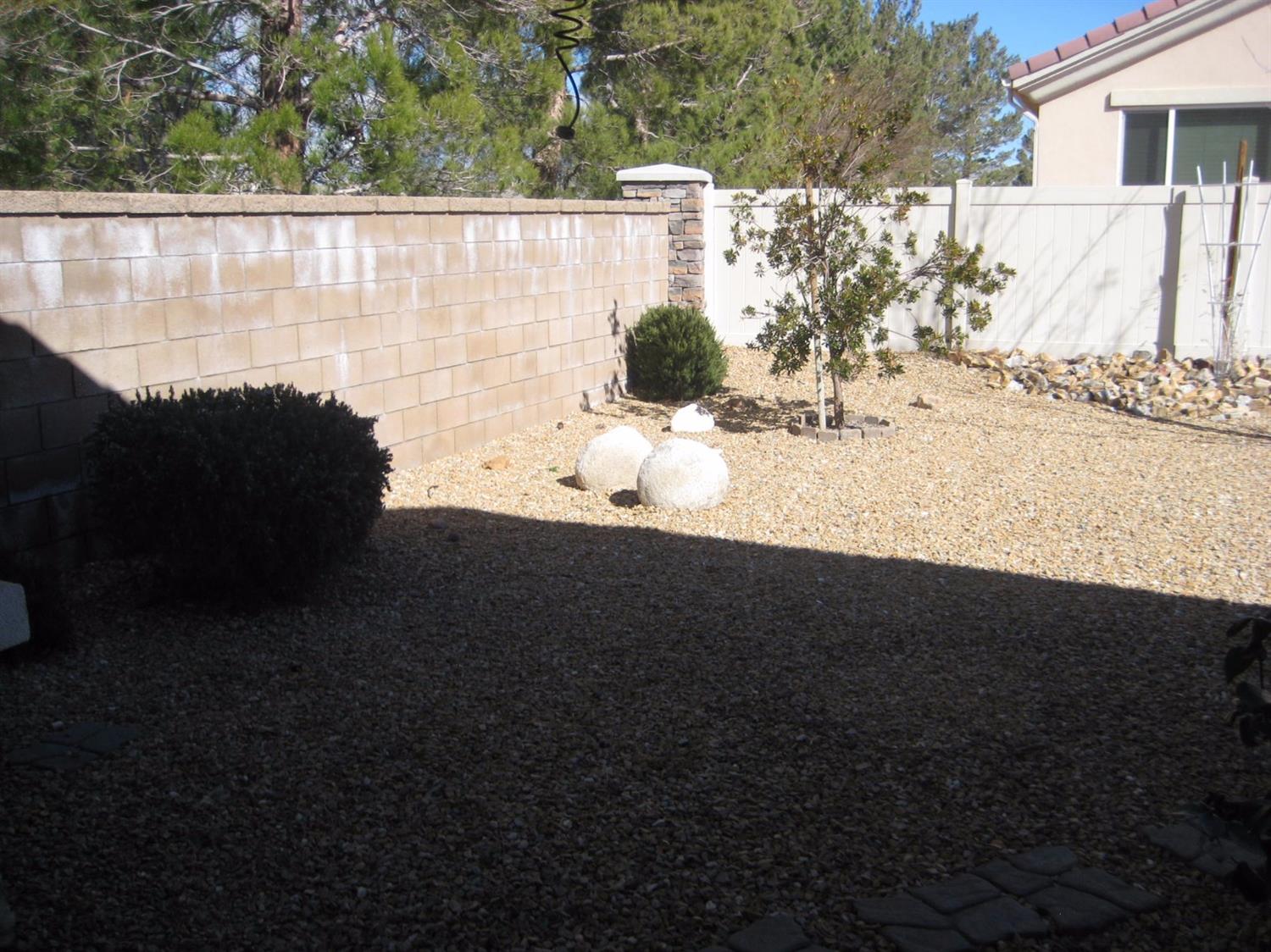 19698 Lucaya Ct, Apple Valley, CA 92308 photo 35
