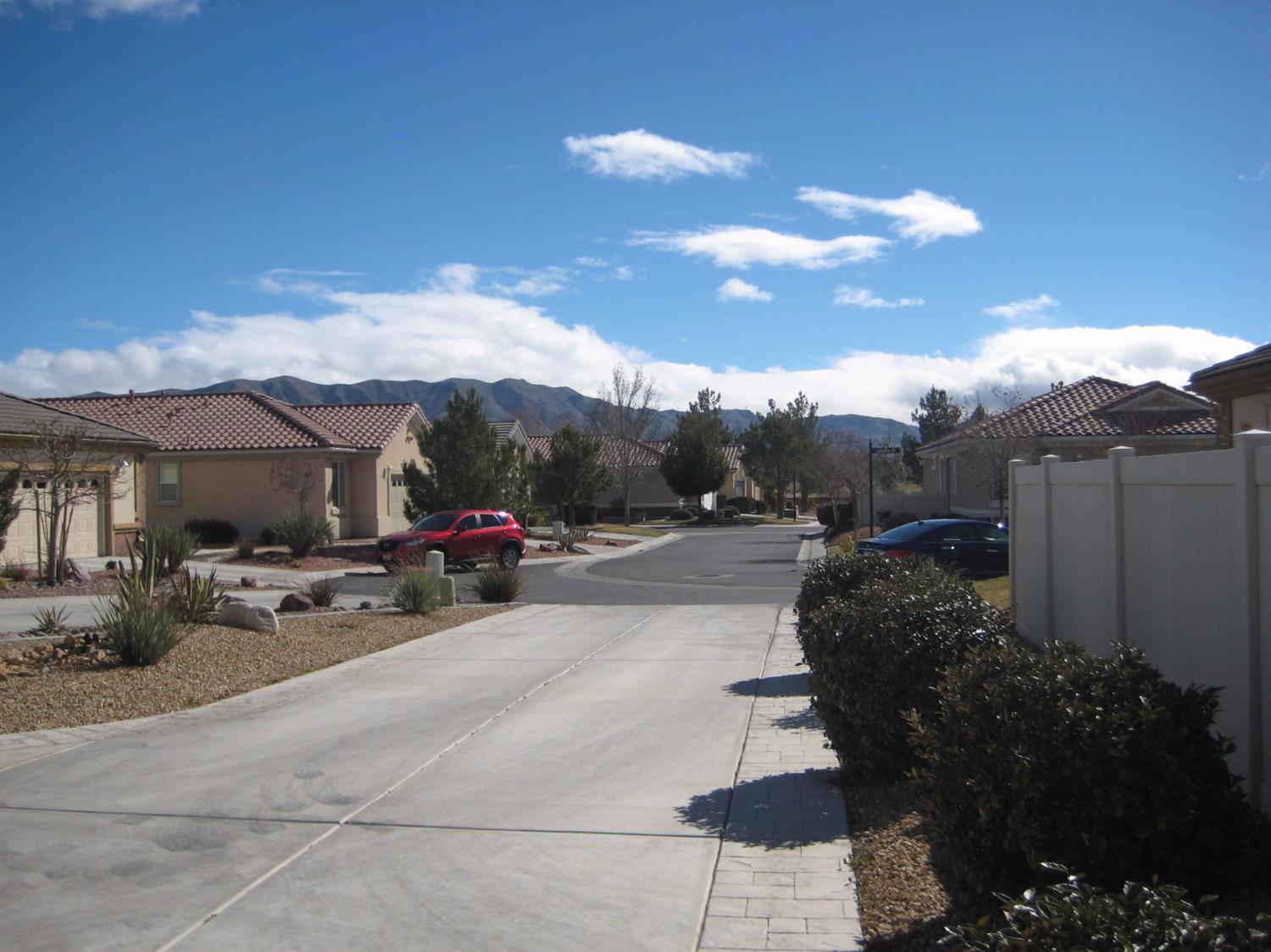 19698 Lucaya Ct, Apple Valley, CA 92308 photo 6